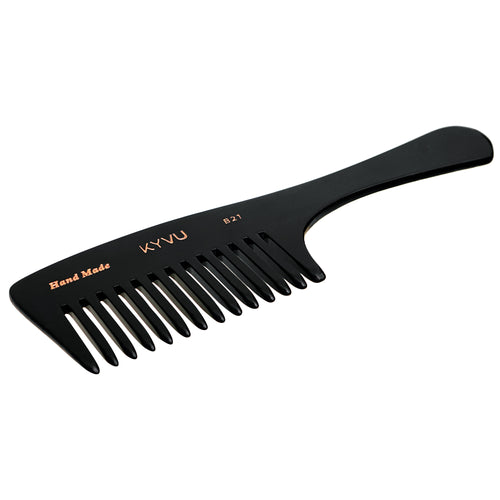 KYVU B21 black rake comb, side view showing the deep 5.7 cm head, wide-spaced teeth and shaped handle